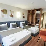 Vion Sea Boutique - Durres גולם