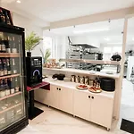 Vion Sea Boutique - Durres מלון 3*