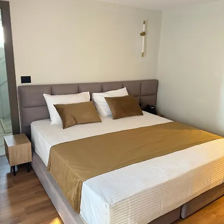 Vion 3* Golem (Tirana)