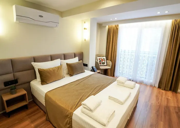 ホテル Vion Sea Boutique - Durres 3*