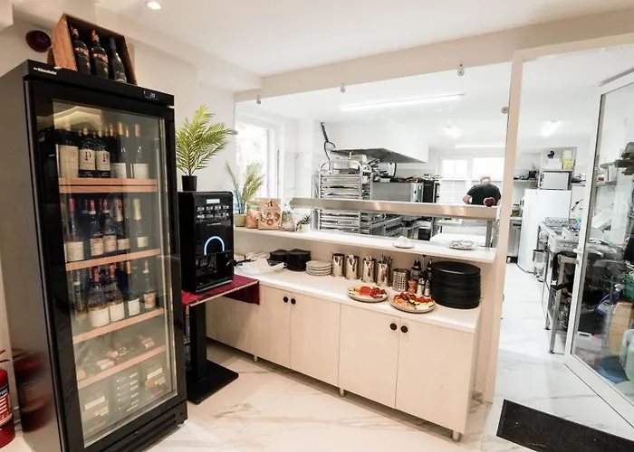 Vion Sea Boutique - Durres 호텔 3*